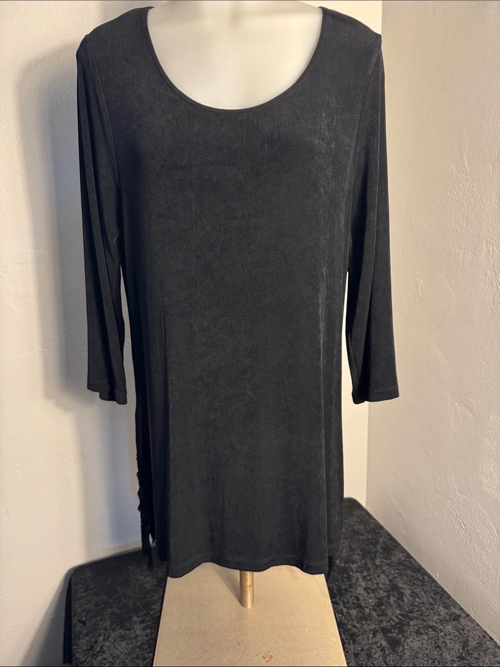 Chico’s Travelers Black Slinky Top | Fringe Hem | Side Slits |